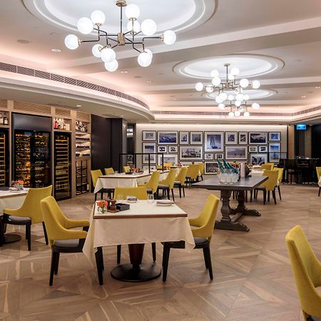 New World Millennium Hong Kong Hotel Exterior photo The interior of the restaurant