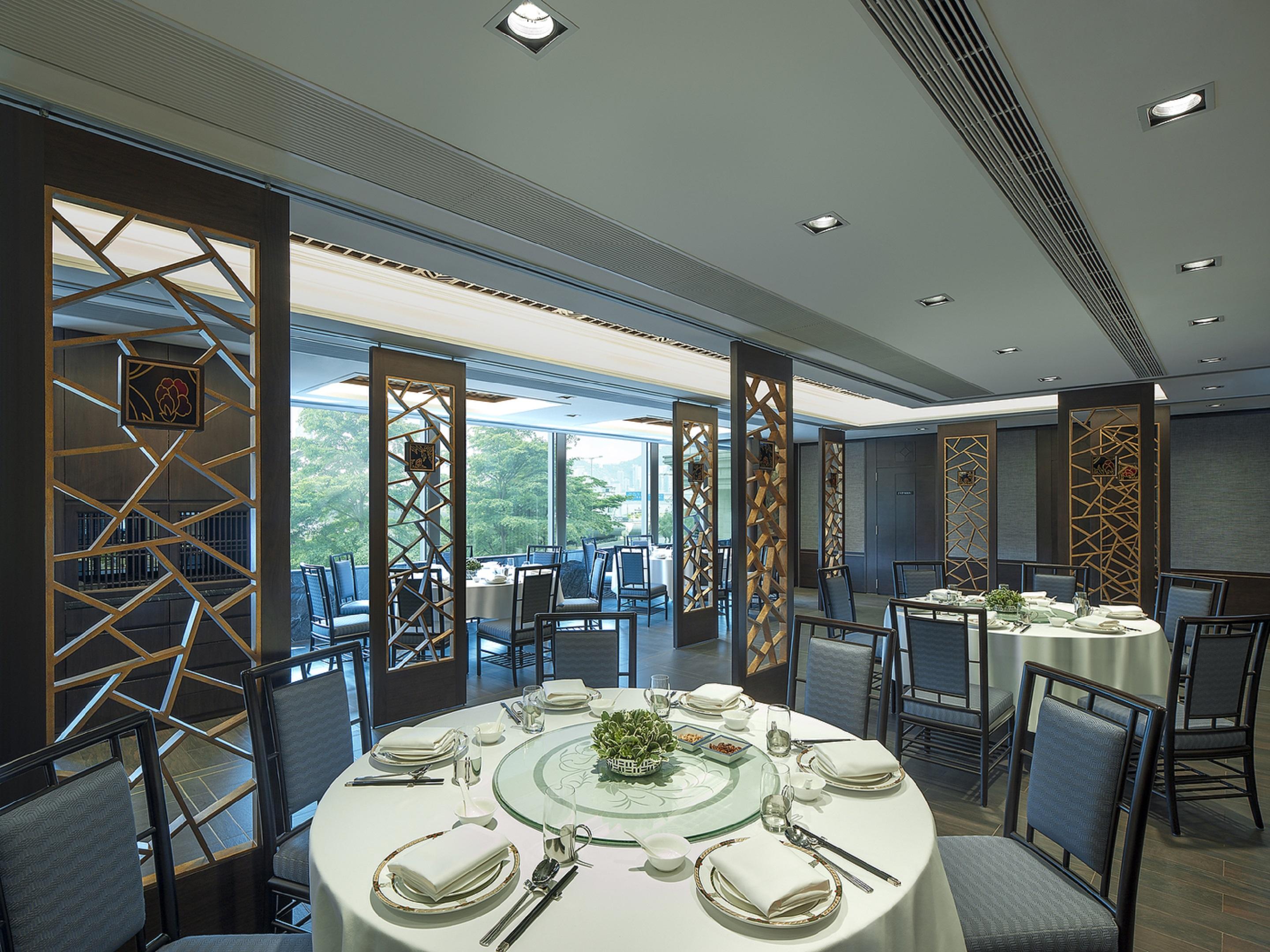 New World Millennium Hong Kong Hotel Exterior photo The interior of the restaurant