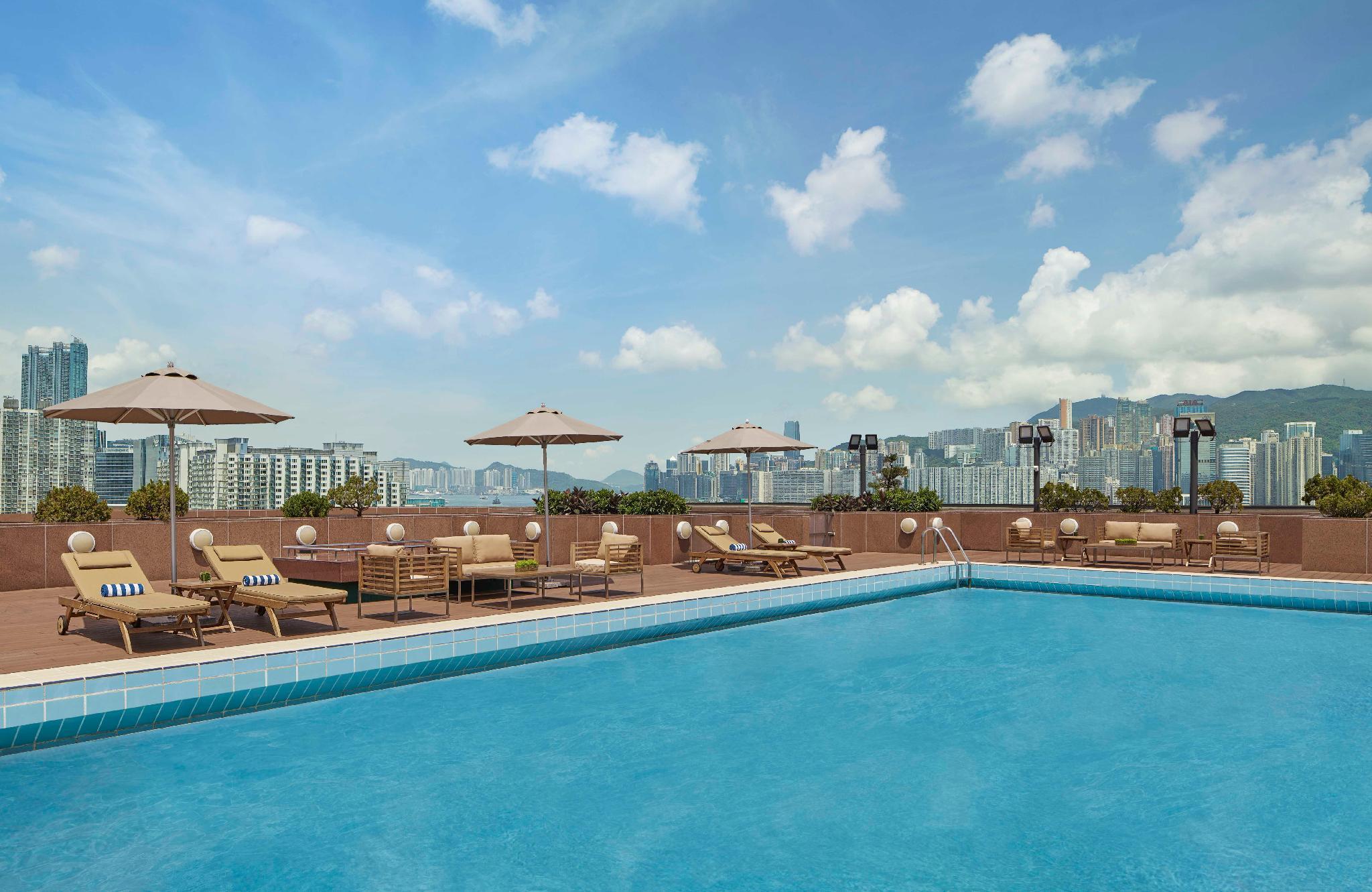 New World Millennium Hong Kong Hotel Exterior photo Rooftop pool